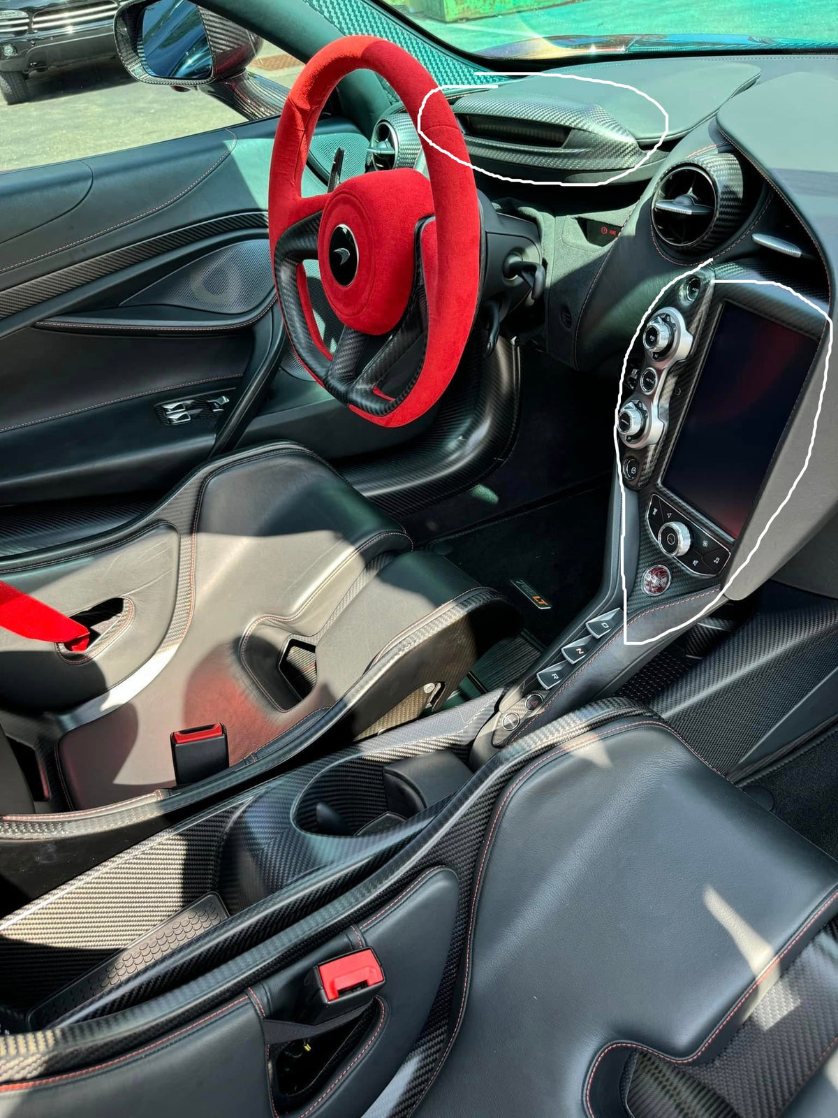 Carbon Fiber Interior Dashboard & Center Console Panel Kit - McLaren 720S