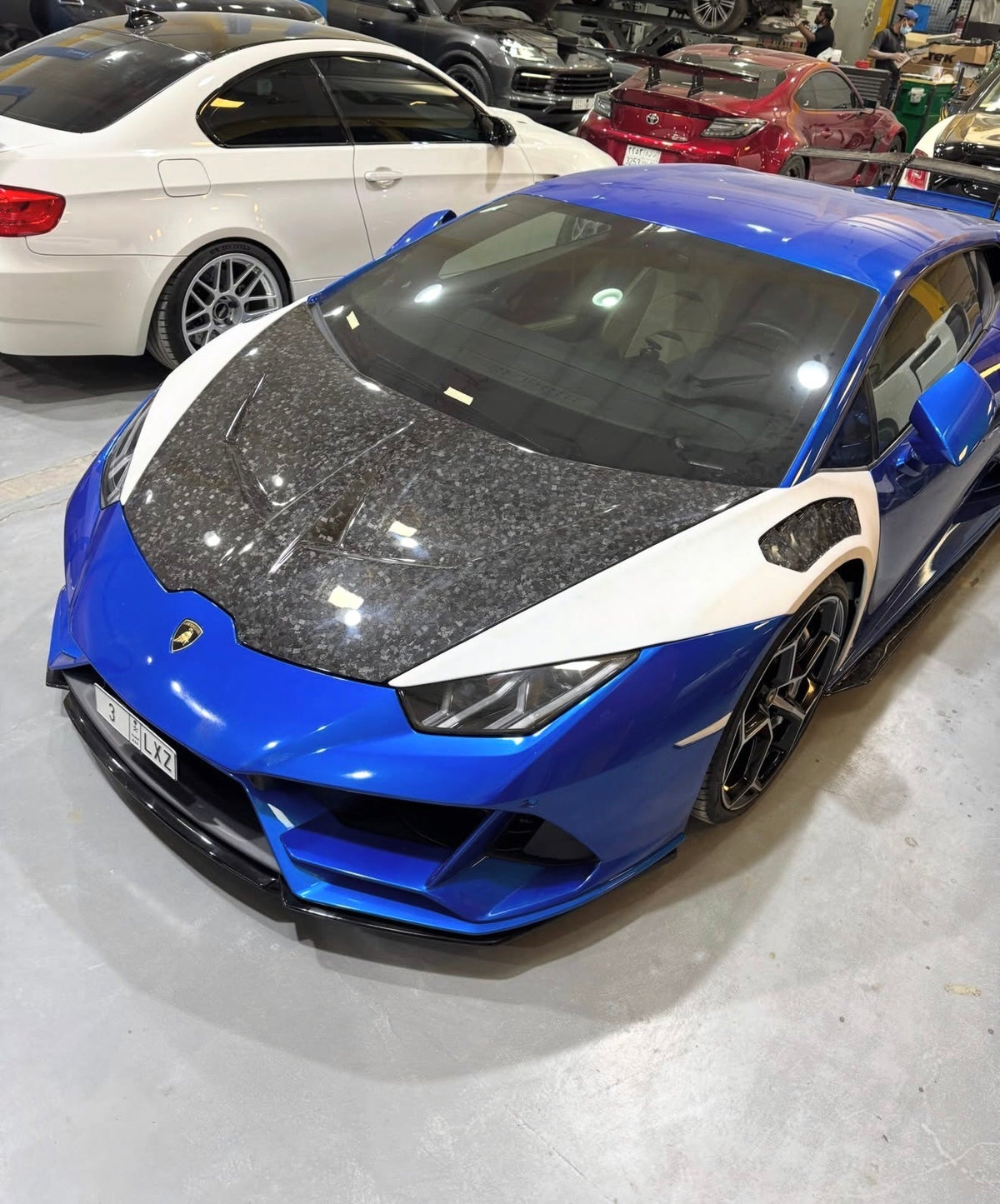 V Style Carbon Fiber Vented Front Fenders - Lamborghini Huracan LP580 & LP610