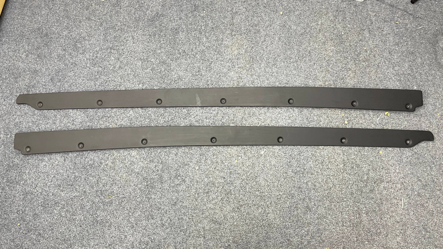 V Style Carbon Fiber Sideskirts - Audi R8