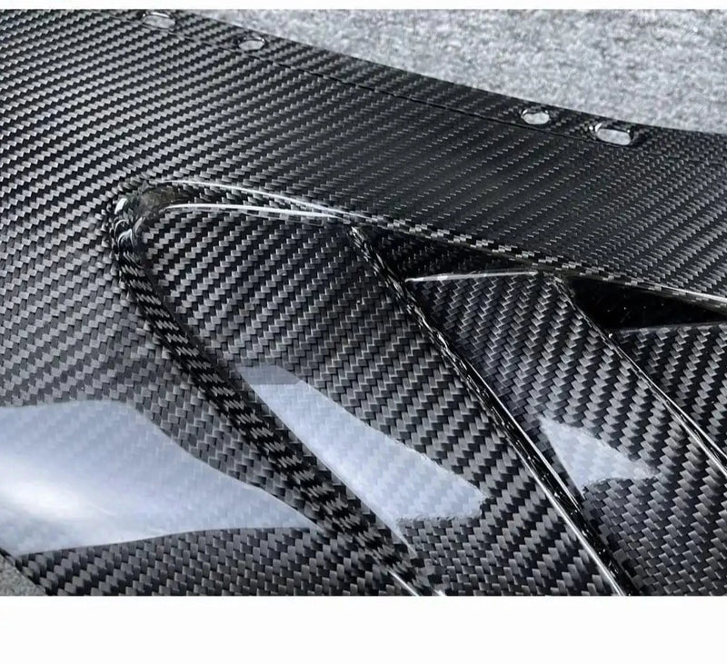 V- Style Dry Carbon FIiber Fenders - McLaren 720S