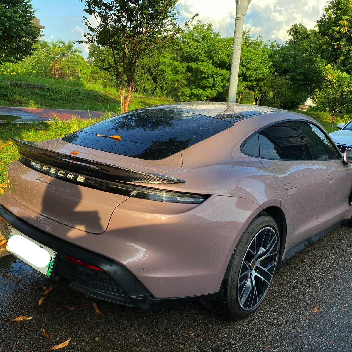 Carbon Fiber Vented Rear Spoiler - Porsche Taycan J1 2020+