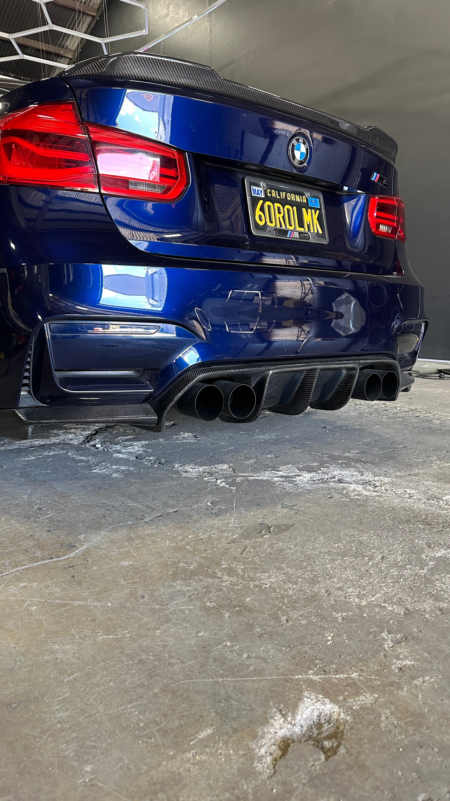 V Style Carbon Fiber Rear Diffuser - BMW F80 M3 & F82 / F83 M4