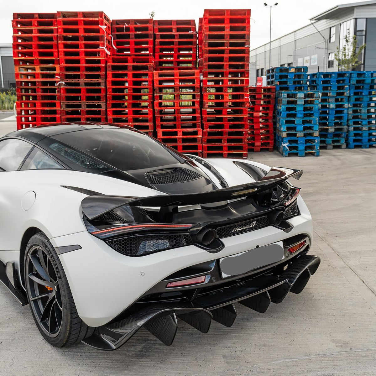 Prepreg Dry Carbon Fiber Rear Diffuser - McLaren 720S 2017-2022
