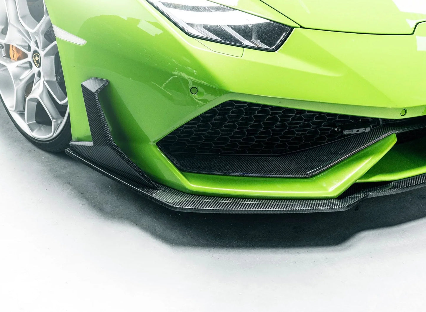 Carbon Fiber Lamborghini Huracan LP610-4 GT-Style Front Lip