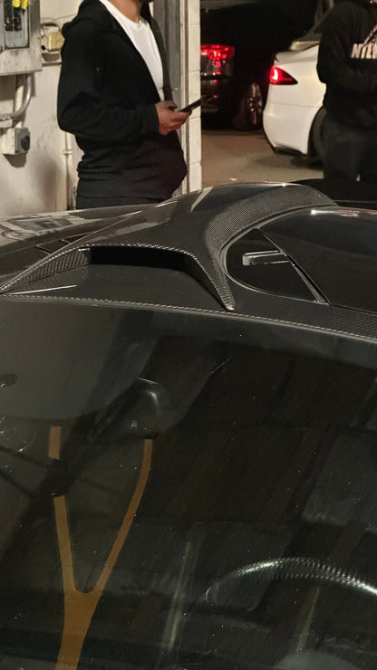 Novi Style Dry Carbon Fiber Roof Air Intake Scoop - McLaren 720S Coupe