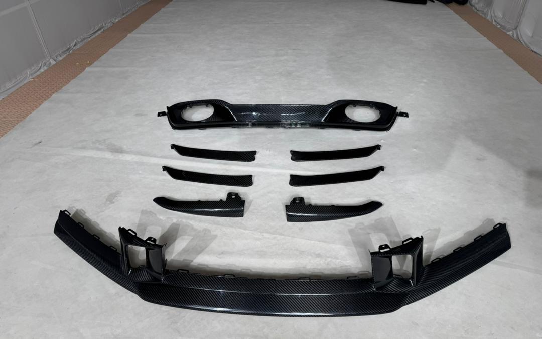 Carbon Fiber Aero Kit - Porsche 911 992.2 Carrera 2025+