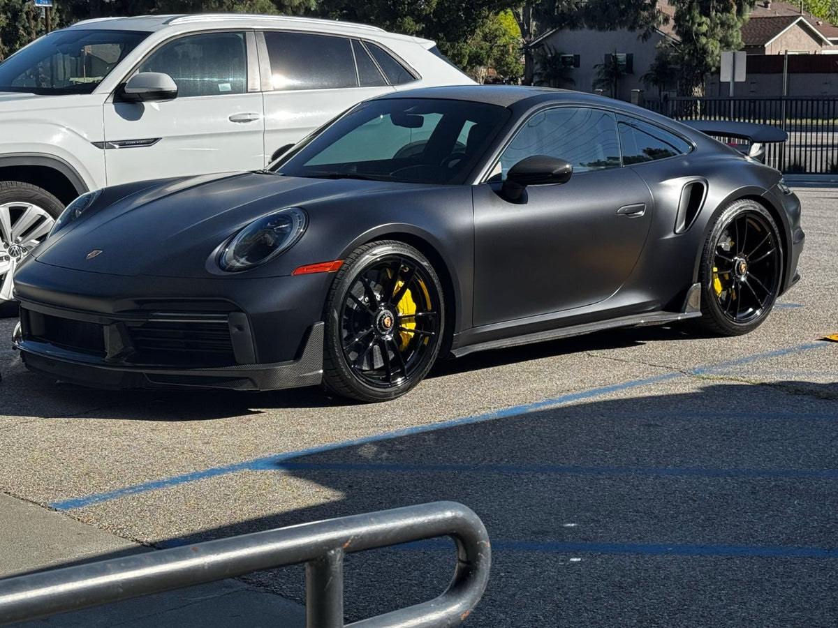 Dry Carbon Fiber Side Skirts w/ Winglets - Porsche 911 992 Turbo S 2020+