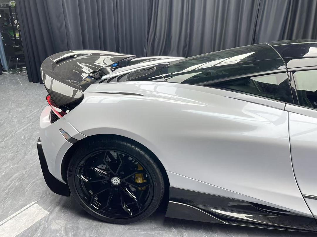 BS Style Carbon Fiber Aerodynamic Body Kit - McLaren 720S