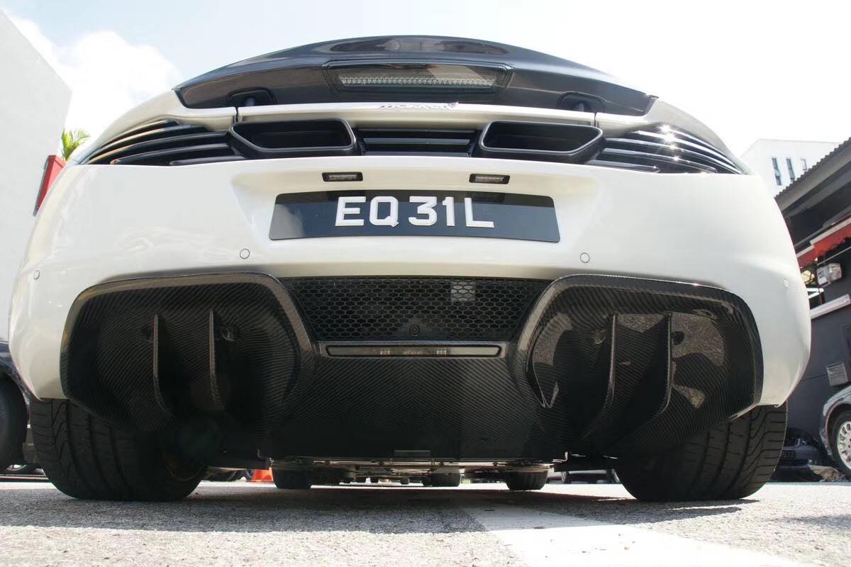 Carbon Fiber Rear Diffuser V2 - McLaren 650S