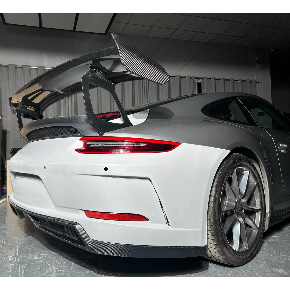 GT3RS Style Carbon Fiber Rear Wing with Trunk - Porsche 911 Carrera 991.1 991.2 2010-2018