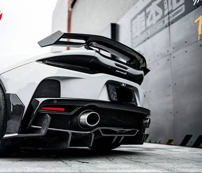 McLaren GT AM Style Prepreg Carbon Fiber Aero Body Kit