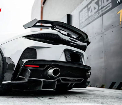 McLaren GT AM Style Prepreg Carbon Fiber Aero Body Kit