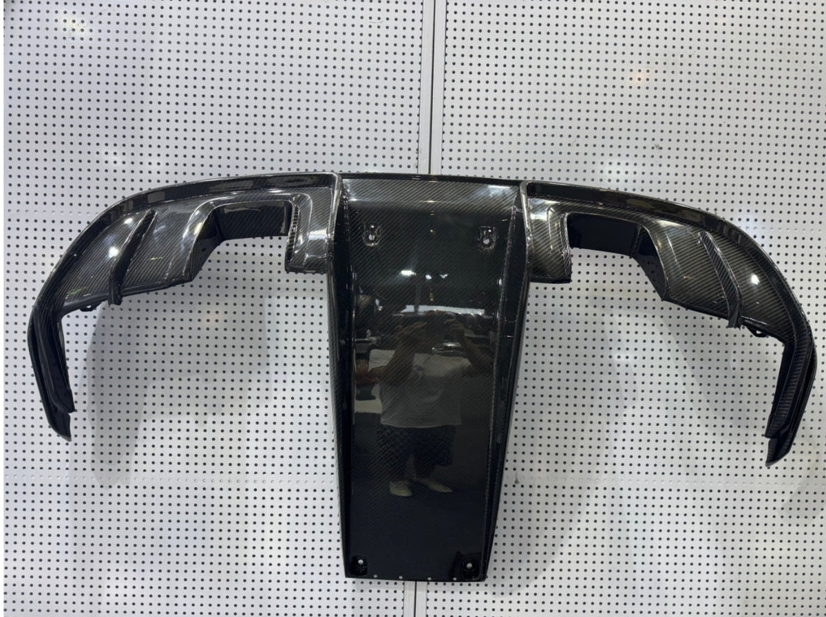 Prepreg Dry Carbon Fiber Rear Diffuser - Porsche 718 Cayman GT4 2020-2023