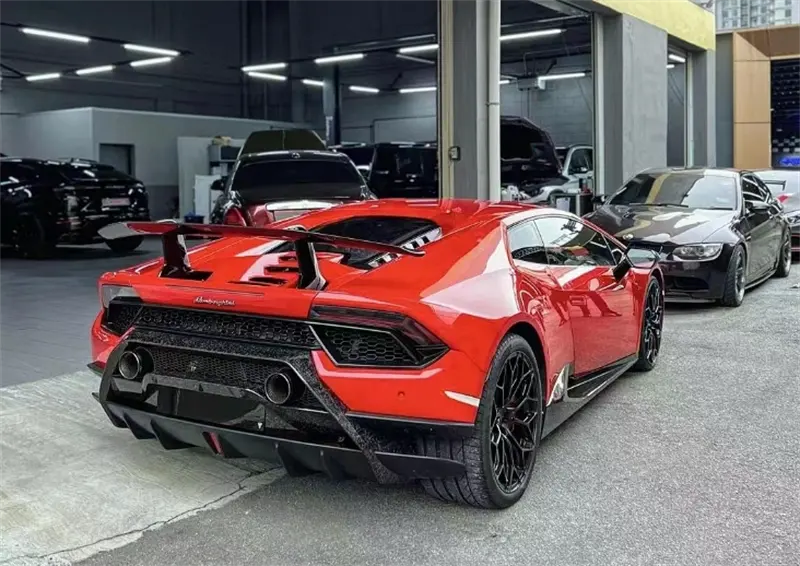 Lamborghini Huracan Carbon Fiber Performante Style Full Conversion Kit