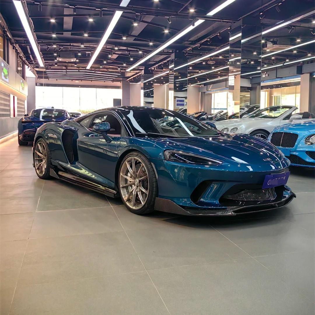 McLaren GT W-Style Dry Carbon Fiber Front Lip Splitter (2020–2023)