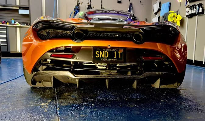 Dry Carbon Fiber AP V2 Rear Diffuser - McLaren 720S