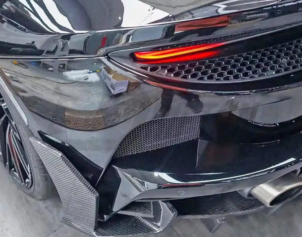 Dry Carbon Fiber Rear Side Splitters – McLaren GT