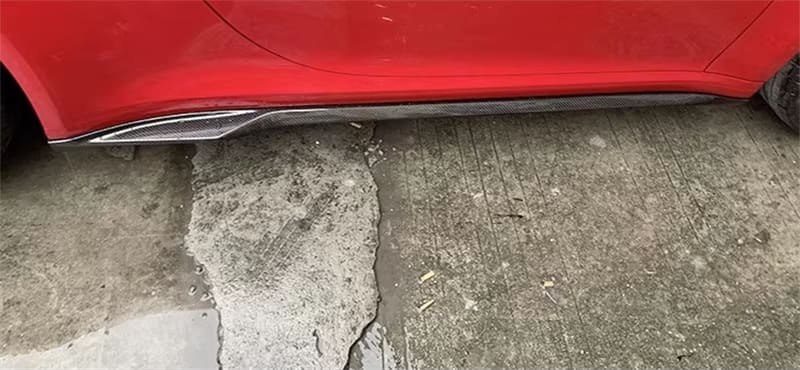 Carbon Fiber Side Skirts - Porsche 911 992 Carrera / Carrera S / Carrera 4 / Carrera 4S Coupe 2019-2024