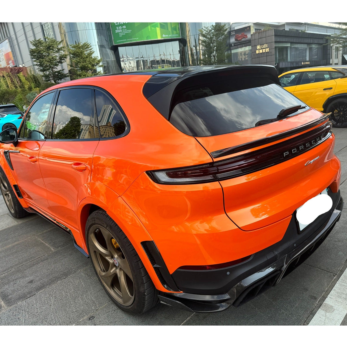 Carbon Fiber Aero Wide Body Kit - Porsche Cayenne (2024+)