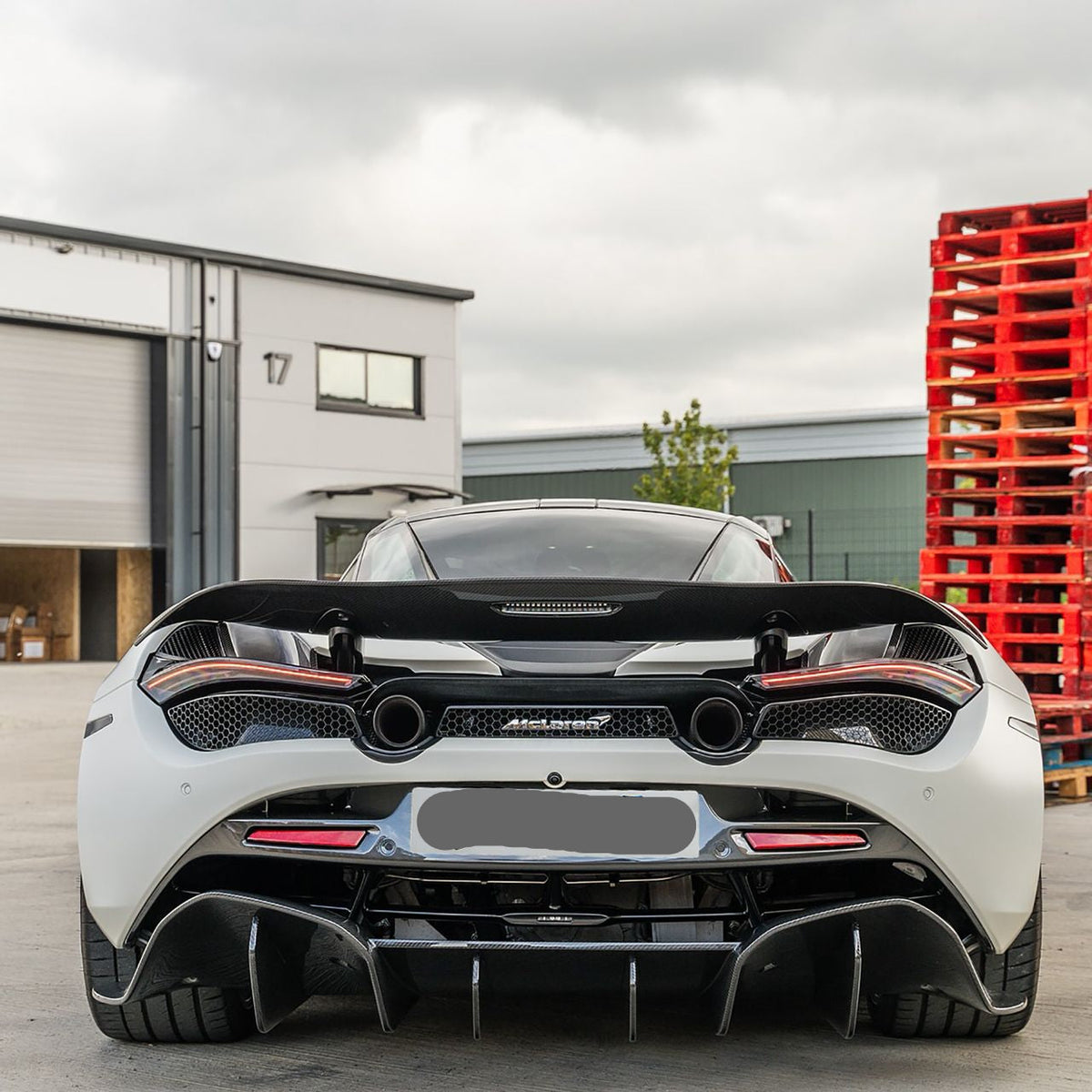 Prepreg Dry Carbon Fiber Rear Diffuser - McLaren 720S 2017-2022