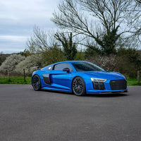 V Style Carbon Fiber Sideskirts - Audi R8