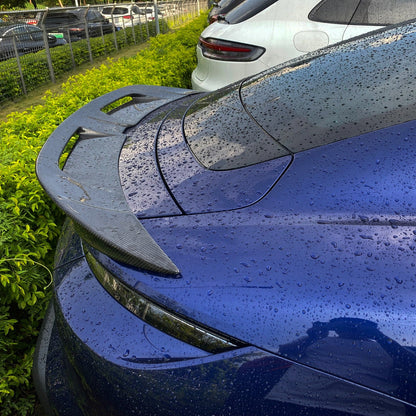 Carbon Fiber Vented Rear Spoiler - Porsche Taycan J1 2020+