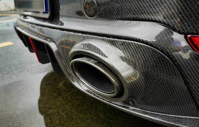 Dry Carbon Fiber Rear Bumper with Integrated Diffuser - Porsche 911 992 Turbo S 2021-2024